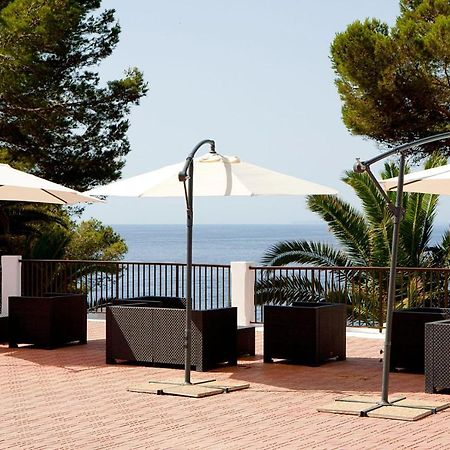 Club Cala Azul Hotel Cala Llenya Exterior photo
