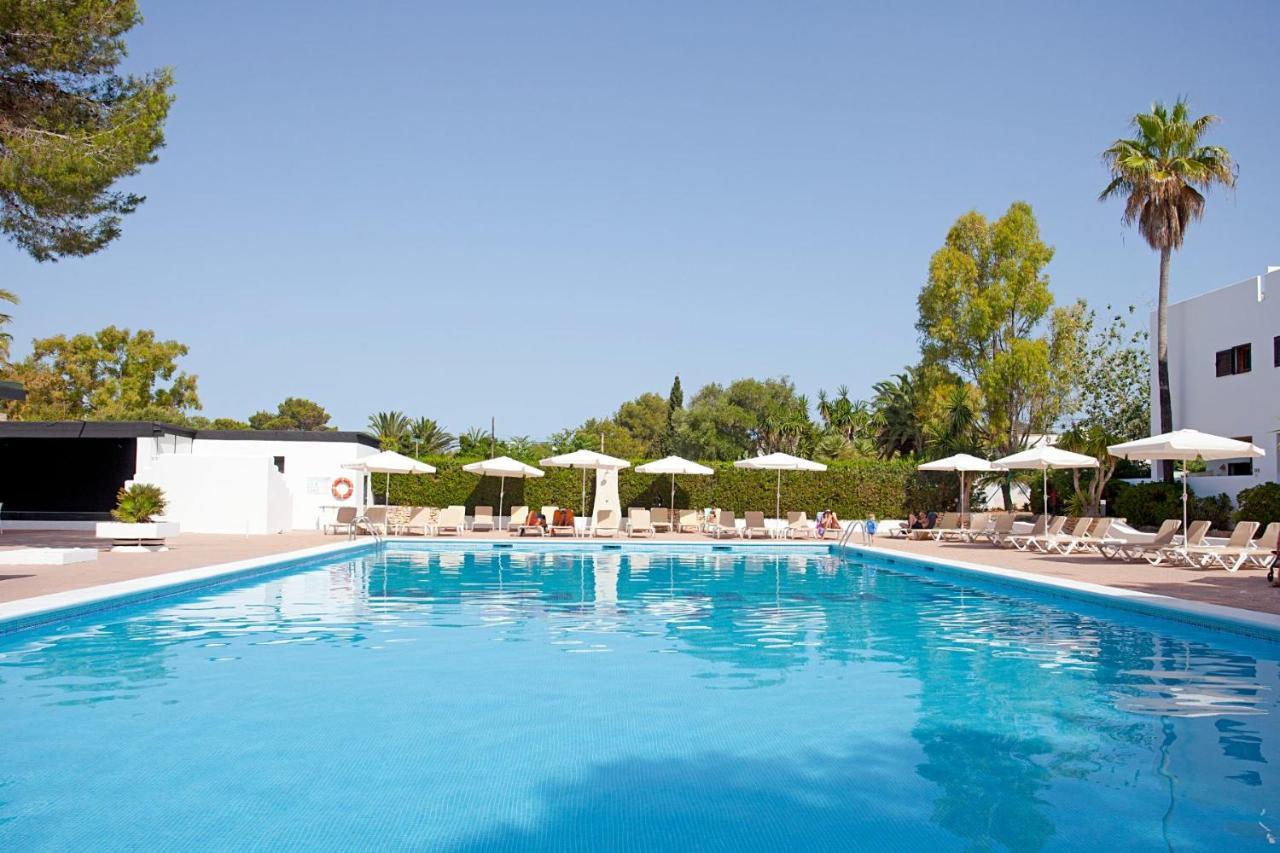 Club Cala Azul Hotel Cala Llenya Exterior photo